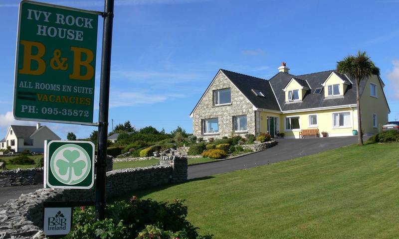 Ivy Rock House B&B Roundstone Exterior photo
